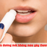 Top 9 son dưỡng không màu tốt nhất hiện nay.